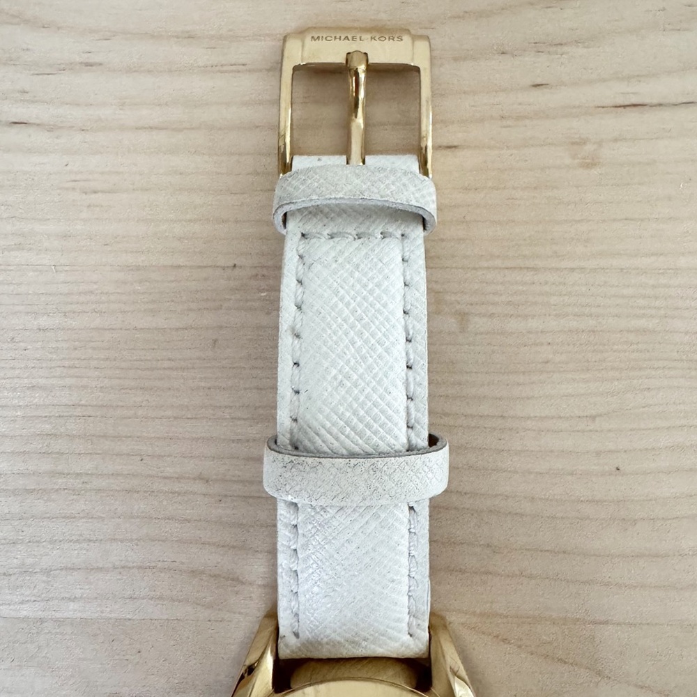 Michael Kors Bradshaw Chronograph Watch – Gold & White | 35mm - Picture 6 of 10
